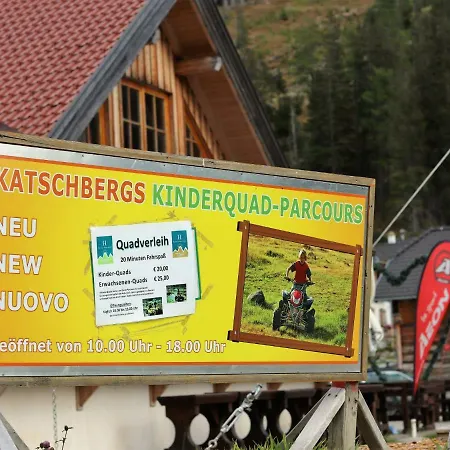 Апартаменты Das Alpenhaus Katschberg 1640 *